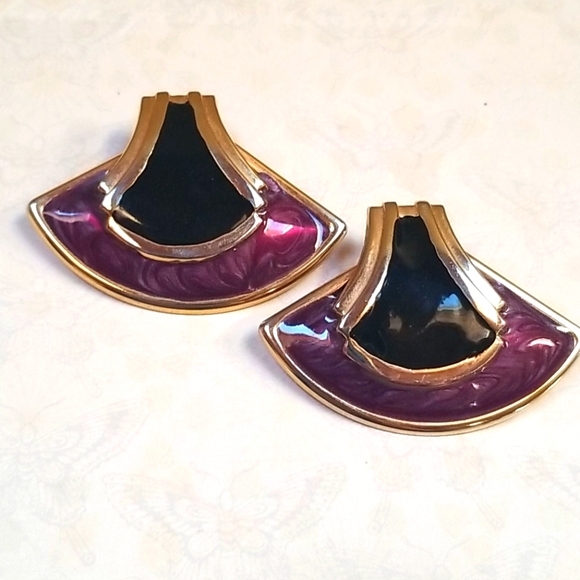 Vintage 1960s Purple Enamel and Gold  Tone Metal Post Back Earrings - Picture 8 of 11
